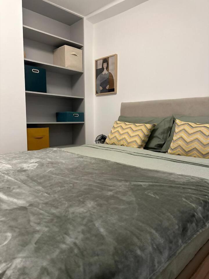 Stylish Renovated Apartment In Chiado Lisboa Εξωτερικό φωτογραφία